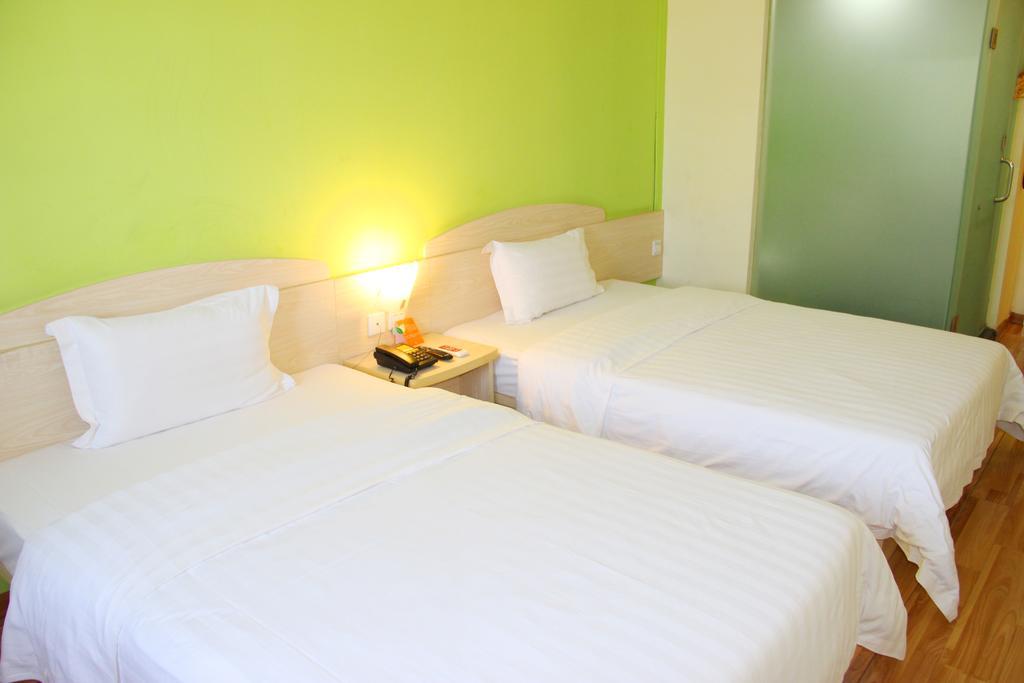 7Days Inn Guangzhou New Tianhe Park Ruang foto