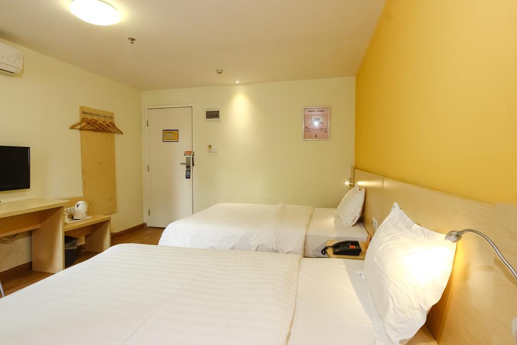 7Days Inn Guangzhou New Tianhe Park Bagian luar foto