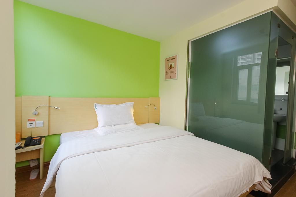 7Days Inn Guangzhou New Tianhe Park Bagian luar foto