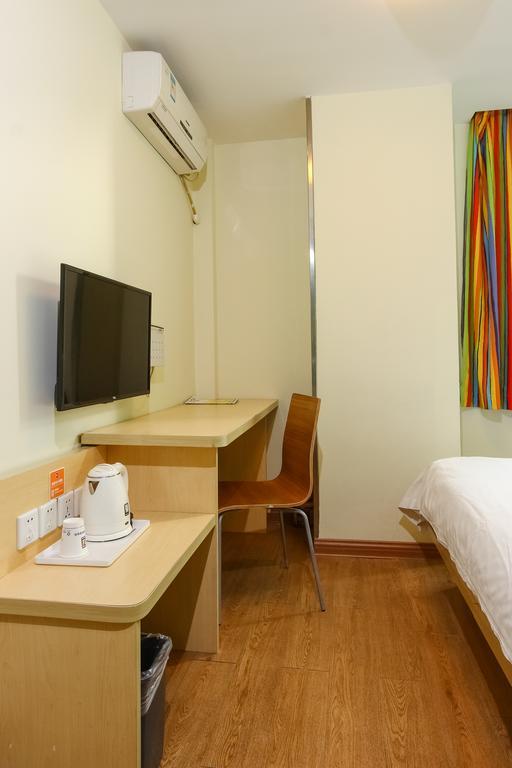 7Days Inn Guangzhou New Tianhe Park Bagian luar foto