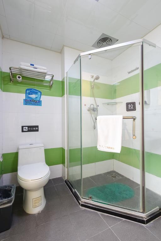 7Days Inn Guangzhou New Tianhe Park Bagian luar foto