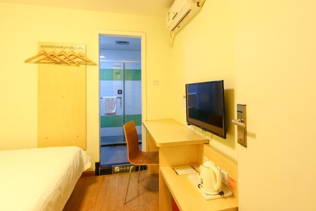 7Days Inn Guangzhou New Tianhe Park Bagian luar foto